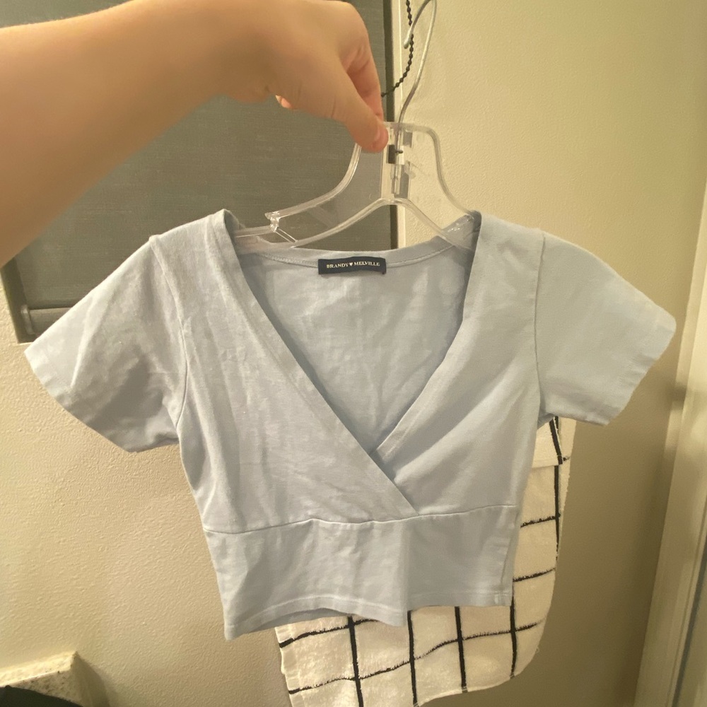 Brandy Melville Gina top